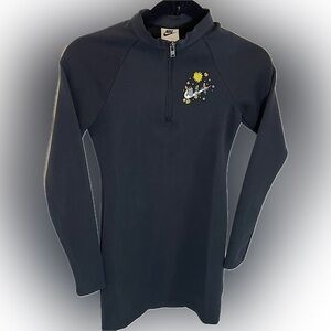 β’NWTβ’ Nike Tight fit Black w/ embroidered left chestβ’ Womenβs XSβ’